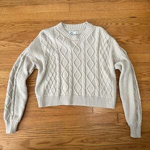 Hollister sweater